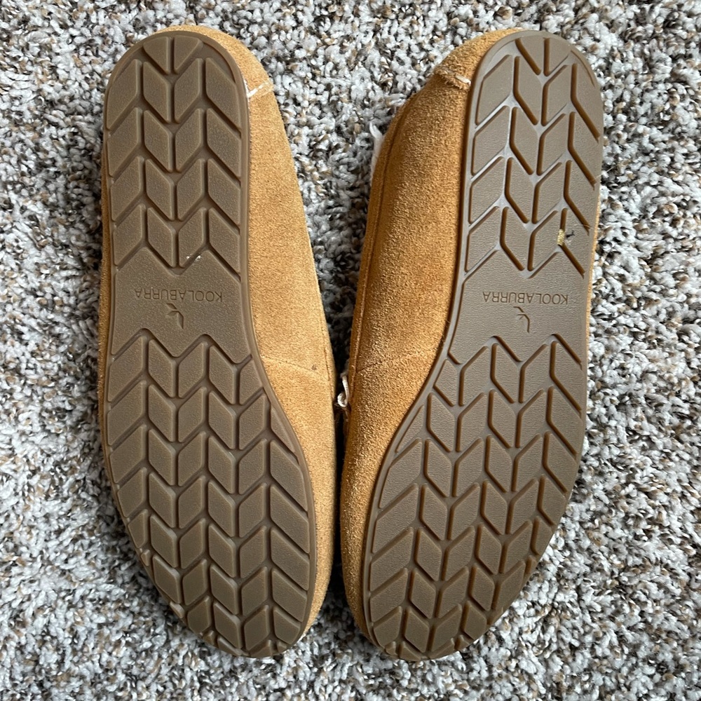 Ugg Slippers - image 3